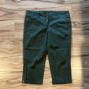 Theory Olive Kahaki Cropped Capri Trousers